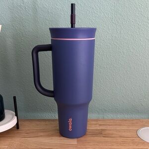 Owala Blue Tumbler with Straw
